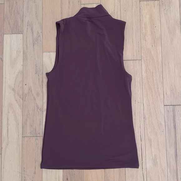 White House Black Market | WHBM Forme | All Ways Stretch Mock Neck Tank | sizeXS - Picture 3 of 3